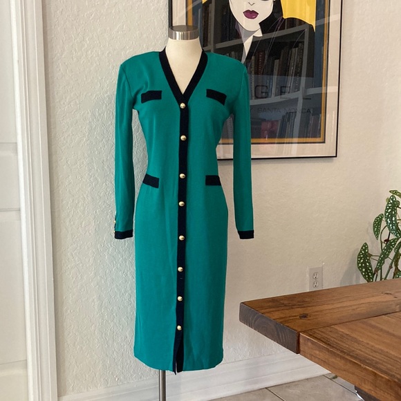 Authentic Original Vintage Style Green Midi Dress with Black Accents - Picture 12 of 16